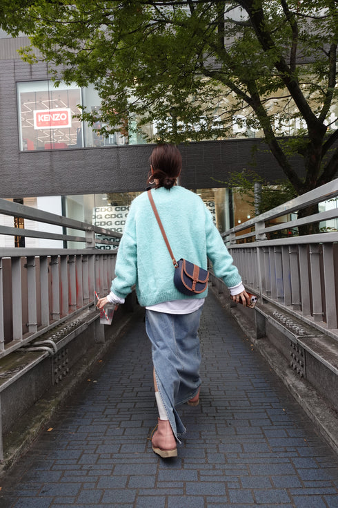パステルカラーニット